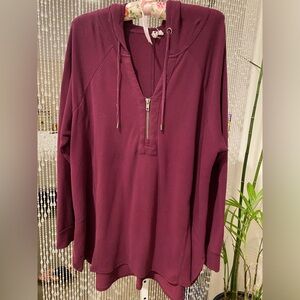 OVERSIZED LONG SLEEVE HOODIE